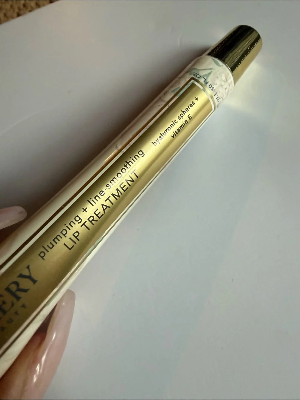 Nakery beauty gold